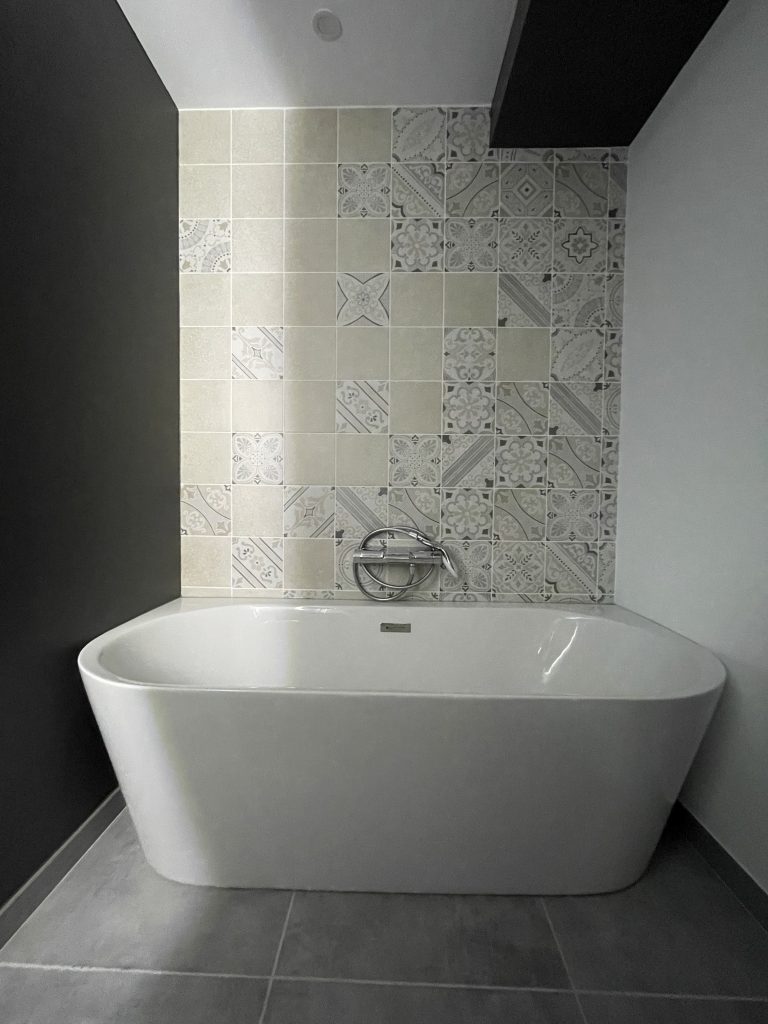 Pose baignoire en ILOT à ROBERTOT 76